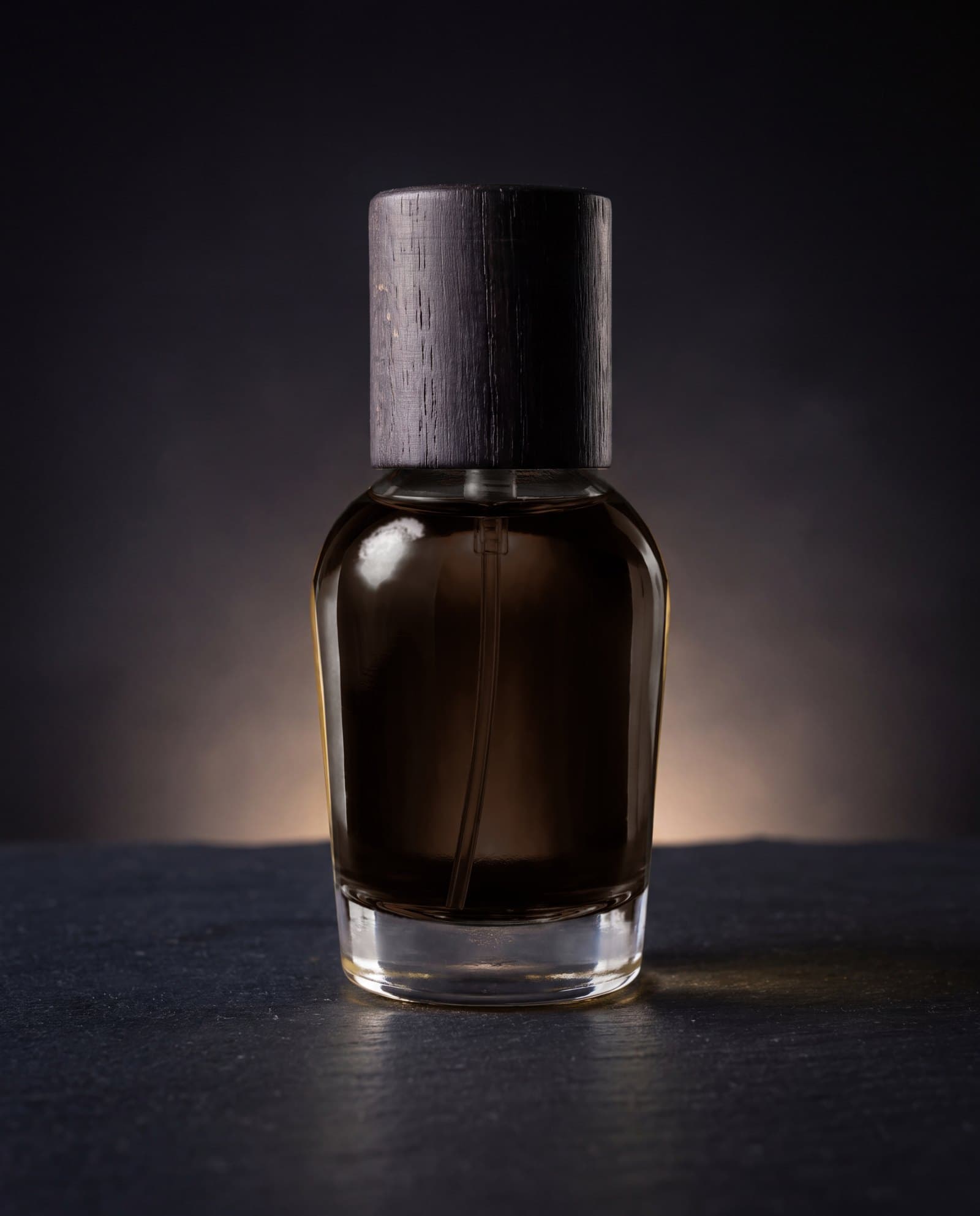 The Apothecary's Vanilla, a 30 ml bottle with a dark wooden cap